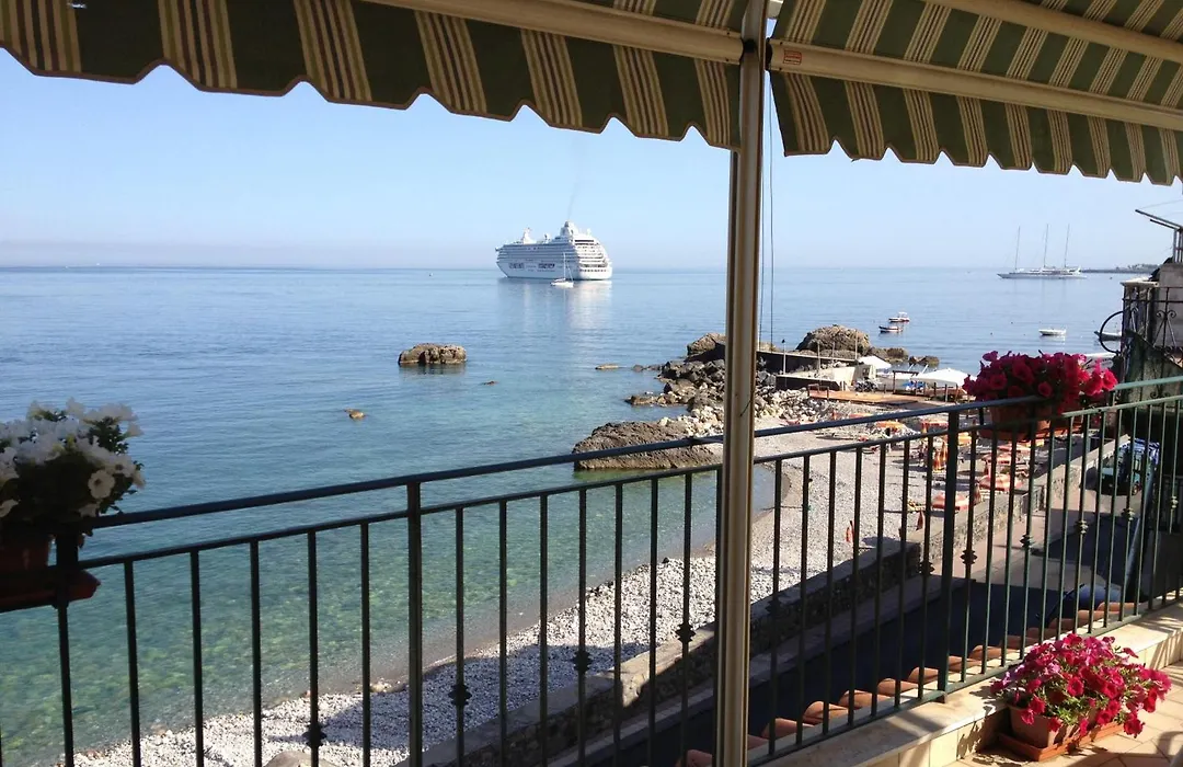 B&B Miramare-1